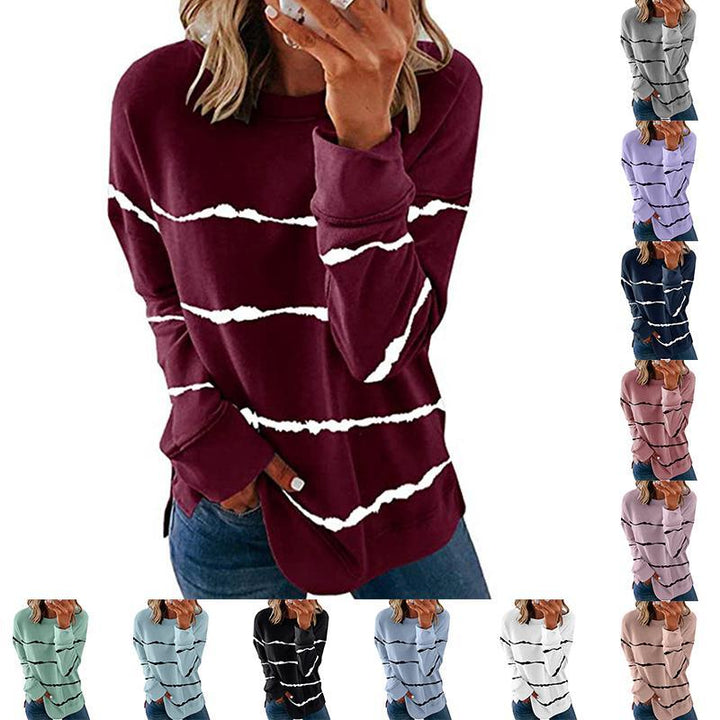 "Tie-dye randig unisex långärmad t-shirt i bomull med rund hals och färgglatt mönster, perfekt för avslappnad stil."