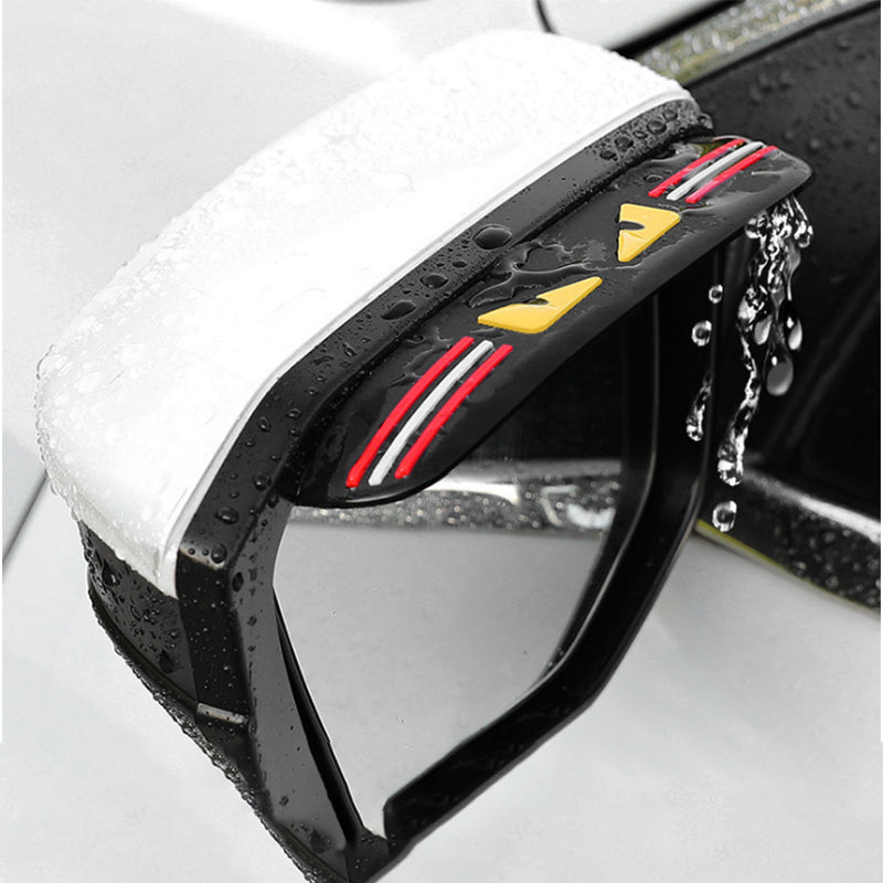 "Transparent PVC visirskydd för backspeglar, robust och flexibel, skyddar mot regn och förbättrar sikt vid körning."