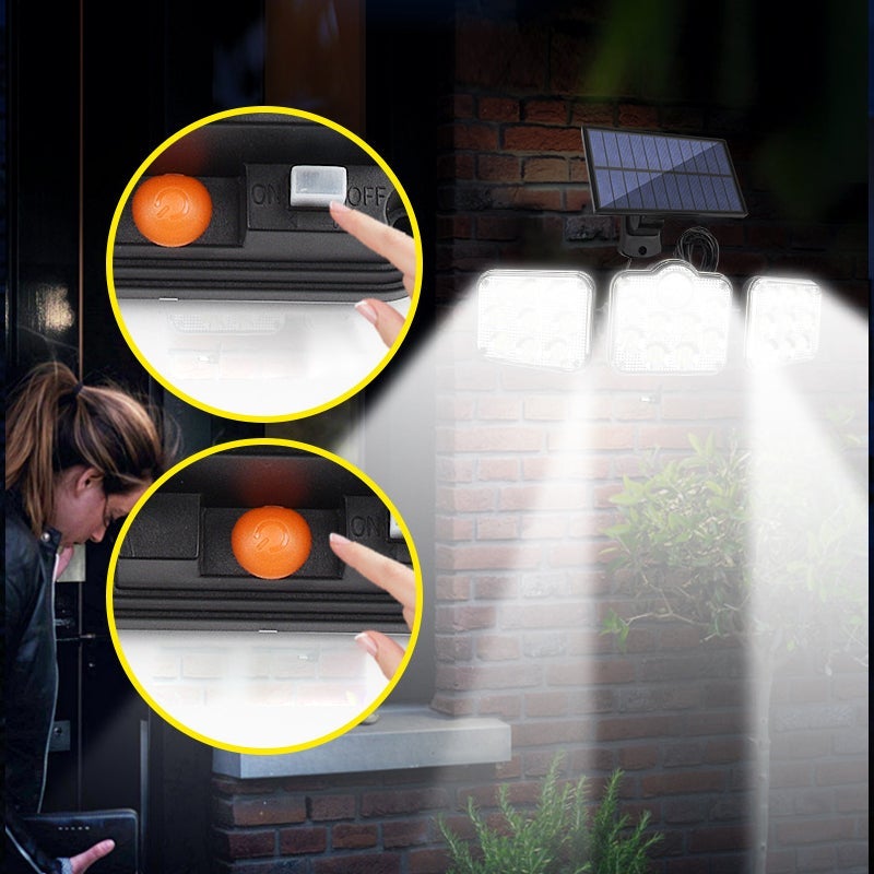 "Trippel LED solcellsvägglampa för utomhusbruk, modern design med sensor. Energieffektivt ljus för säker belysning."