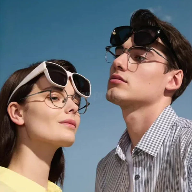 "Unisex snap-on solglasögon, fästa på vanliga glasögon, lätt design, nyanser: beige, mörkgrön, svart, silvergrå."