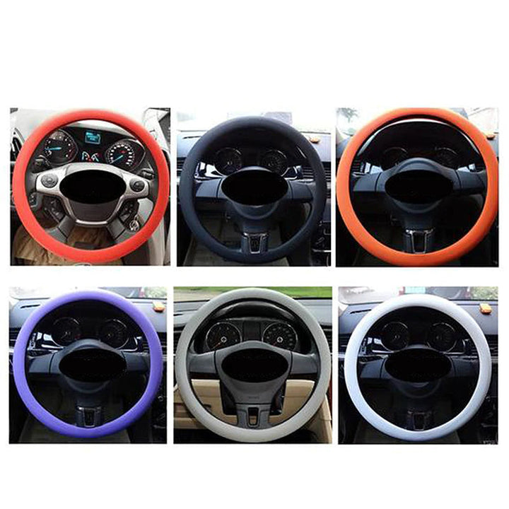 "Universellt halkfritt silikonrattskydd i svart med bekvämt grepp för bilens interiöruppgradering."