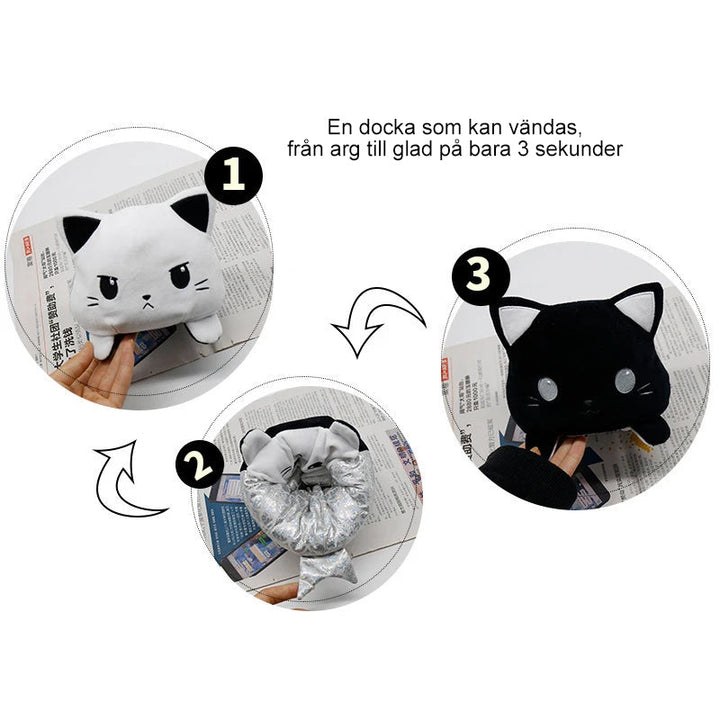 "Vändbar söt plyschleksak för barn, realistisk stil, mjuka pastellfärger, perfekt för lek eller dekoration."