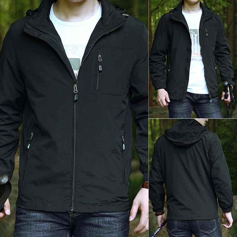 "Vattentät utomhus herrjacka i armégrönt, vindtät, med dragkedja och fickor, perfekt för äventyr i naturen."