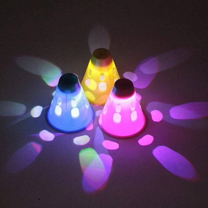 "Vattentäta LED-lampor för tältpinnar i färgskiftande design, kompakt form, optimal för nattbelysning, utomhusbruk."
