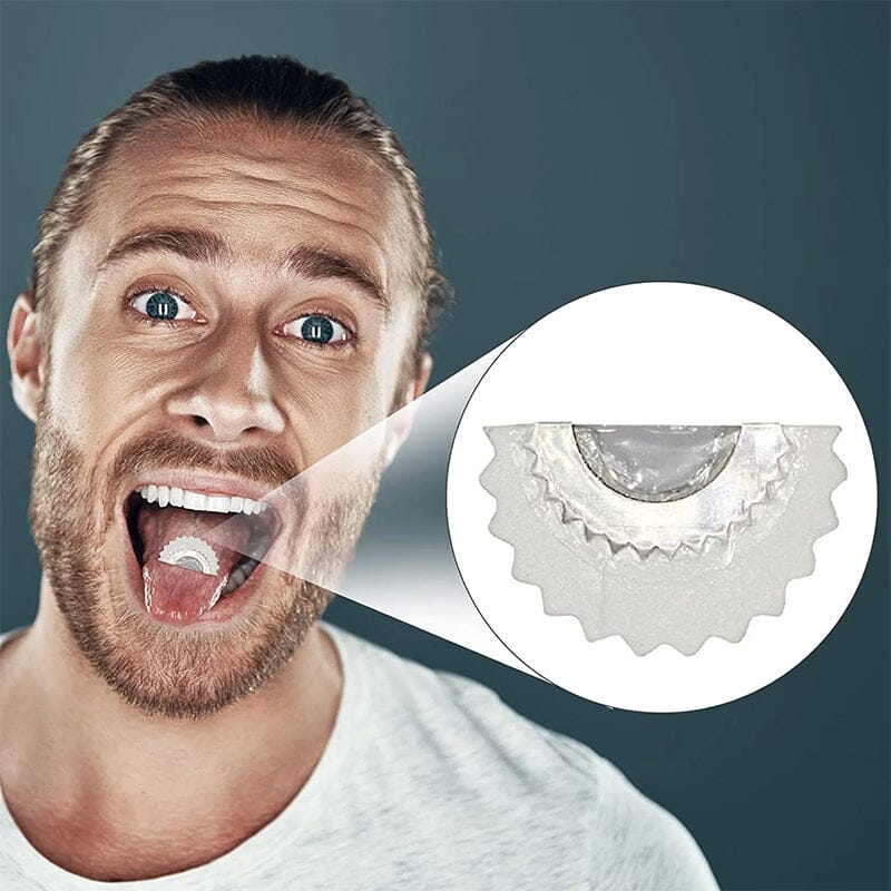 "Vit fågelpipa i metall för barn och vuxna, leksak som efterliknar fågelljud. Lätt och portabel design."