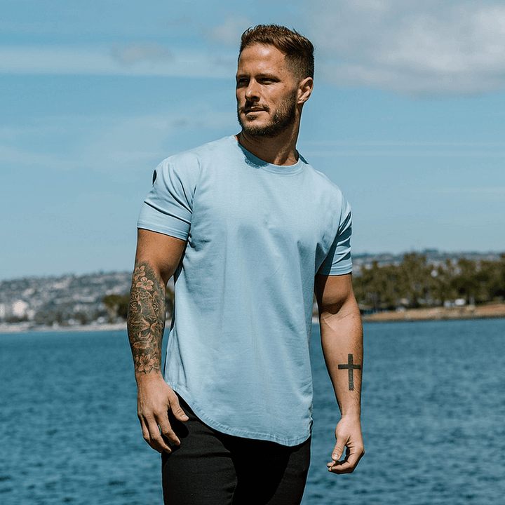 ESSENTIAL T-SHIRT MED DROP-CUT